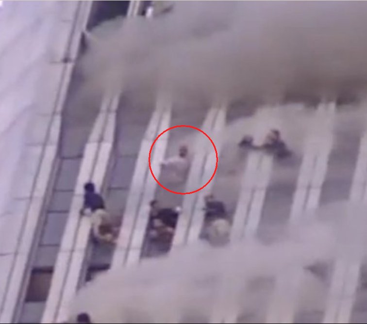 Кто из астрологов предсказал теракт. Башни-Близнецы теракт 11 сентября. 11 Сентября 2001 внутри башен. Башни Близнецы 11 сентября жертвы. 11 Сентября 2001 года террористическая атака на США.